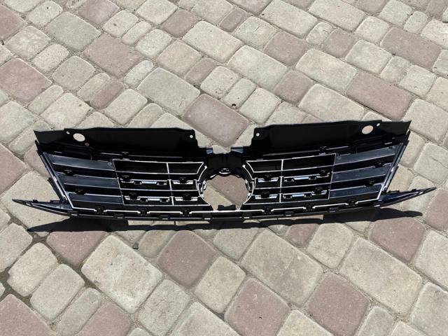 95030520 Polcar Atrapa chłodnicy