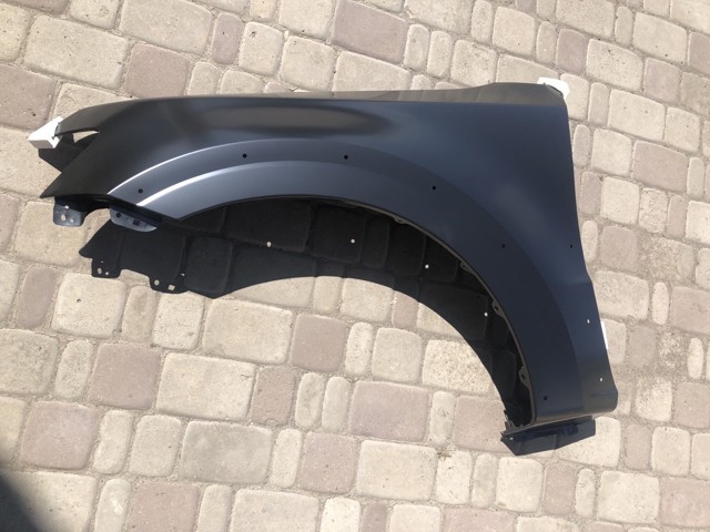 Błotnik przedni lewy 5287011 Polcar