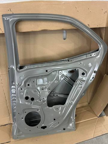 Drzwi tylne prawe Toyota Yaris CROSS SUV (MXP) (2020 - 2026) cena, od 1000,75 USD