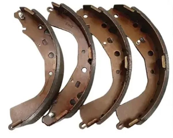 Klocki hamulcowe tylne bębnowe Toyota 0449560080 cena, od 165,53 USD
