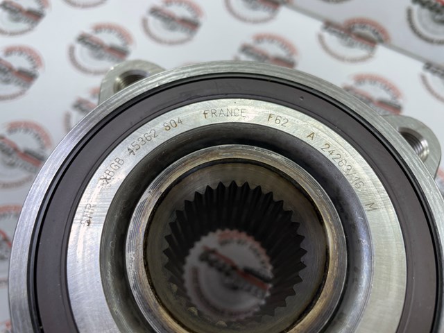 Do koszyka LR178617 Land Rover Piasta przednia