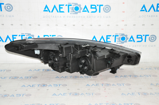 Do koszyka Reflektor lewy KIA Forte III YD