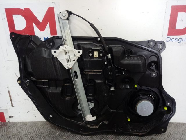 D10E58590B Mazda Mechanizm podnoszenia szyby drzwi przednich prawych