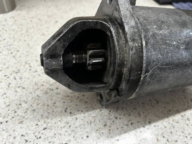 Rozrusznik BMW 63222005