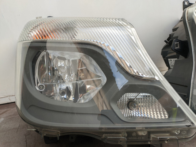 Reflektor prawy A9068200661 Mercedes