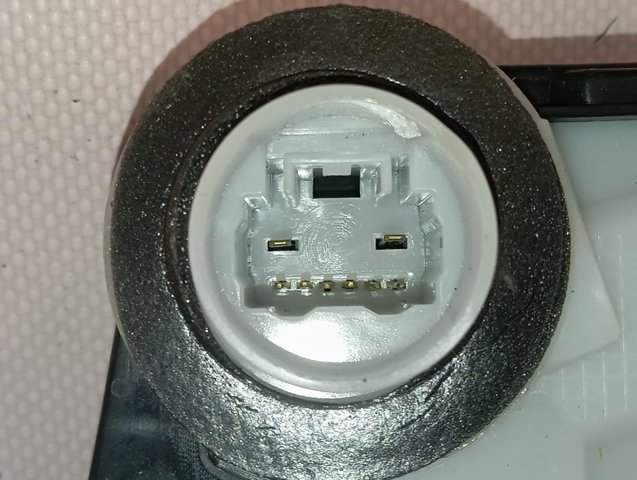 69040K0041 Toyota Zamek drzwi przednich lewych