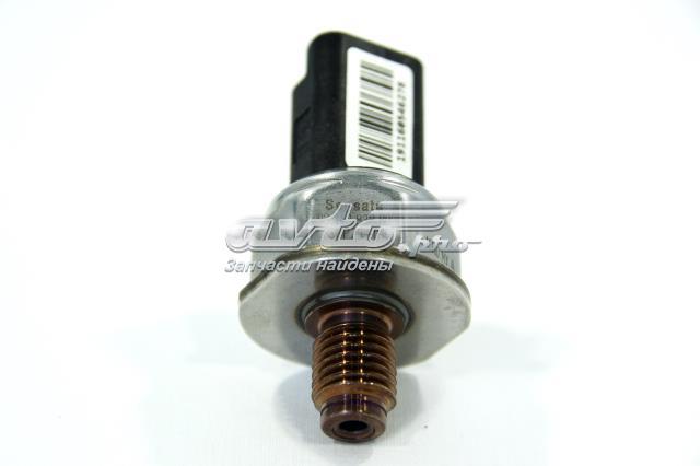 Czujnik ciśnienia paliwa Peugeot/Citroen 9814383880