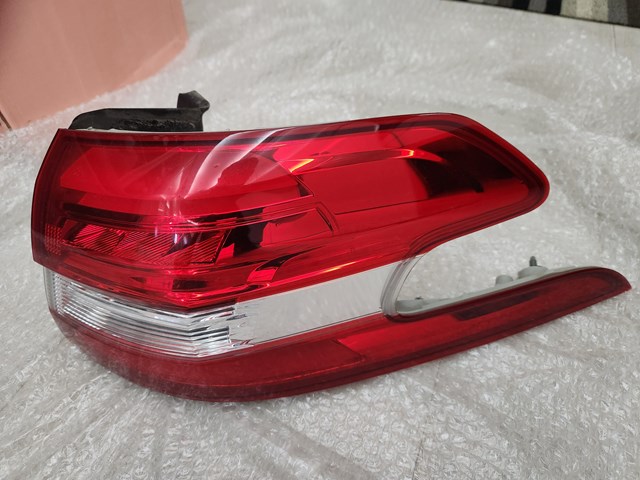 9678093880 Peugeot/Citroen Lampa zespolona tylna prawa zewnętrzna