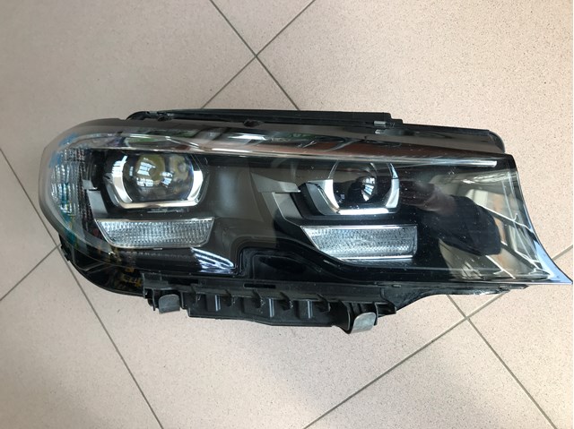 Do koszyka 63118496150 BMW Reflektor prawy