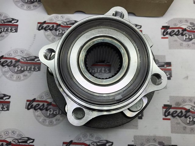 LR122586 Land Rover Piasta przednia