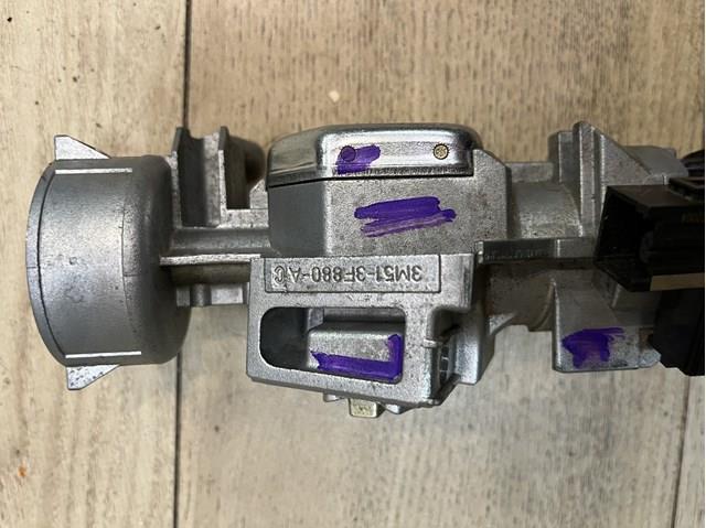 Stacyjka zapłonowa Ford 3M513F880AC