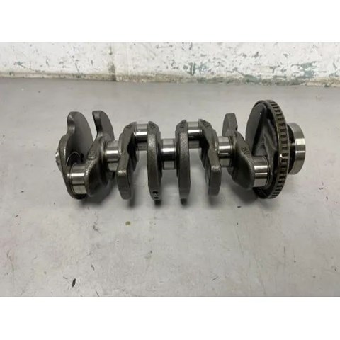 Wał korbowy silnika Volkswagen Passat B8