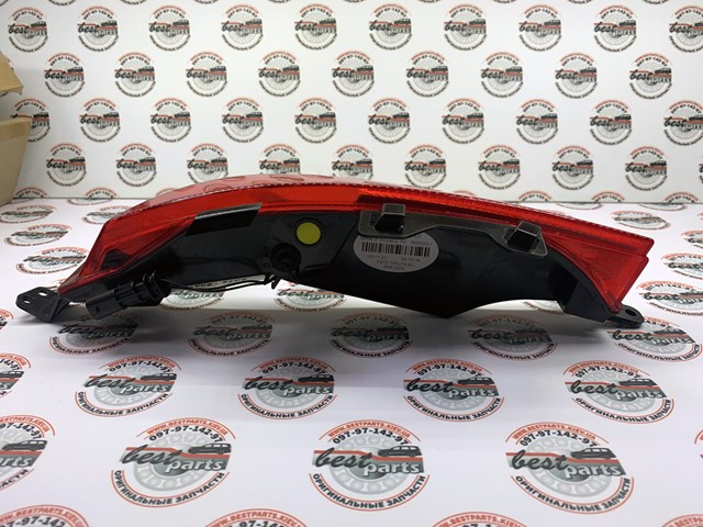 Przednia lampa przeciwmgielna tylna lewa LR102042 Land Rover