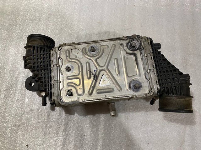 Chłodnica intercoolera 04L145749B VAG