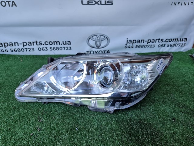 Reflektor lewy 8117033841 Toyota