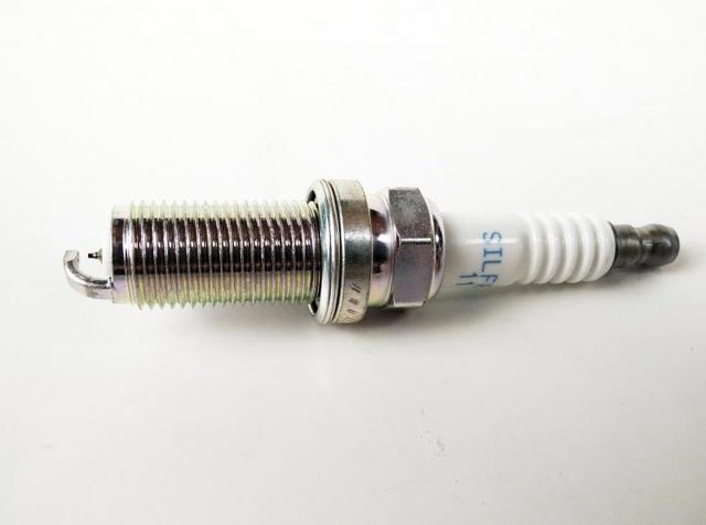 Do koszyka 22401AA720 Subaru Świeca zapłonowa