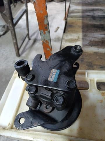 Pompa wspomagania hydraulicznego kierownicy Nissan Bluebird sedana (T72 , T12) (1985 - 1990) cena, od 135,33 USD