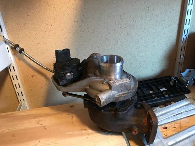 Do koszyka GK2Q6K682BC Ford Turbina