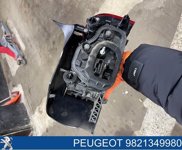 Do koszyka 9821349980 Peugeot/Citroen Lampa zespolona tylna lewa zewnętrzna