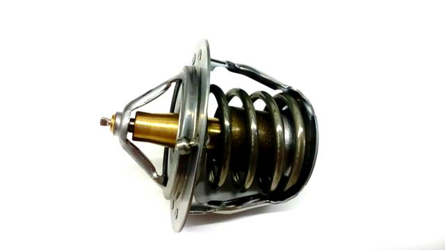 Do koszyka 21200AA200 Subaru Termostat