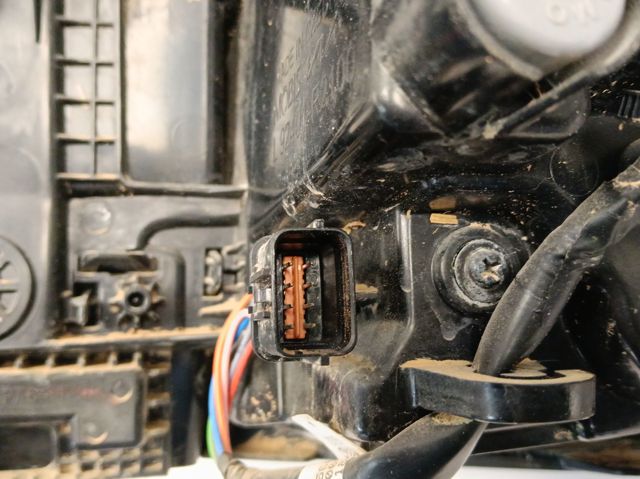 92401R2100 Hyundai/Kia 