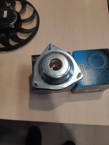 Poduszka amortyzatora przedniego Lada 21102902820