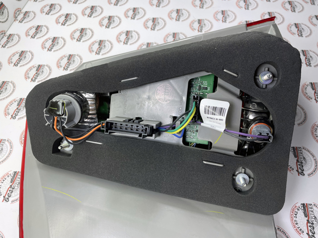 Lampa zespolona tylna prawa A1648203464 Mercedes