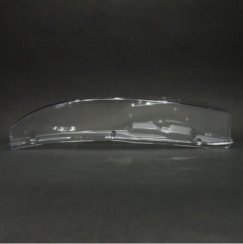 Reflektor prawy Volvo 31111846