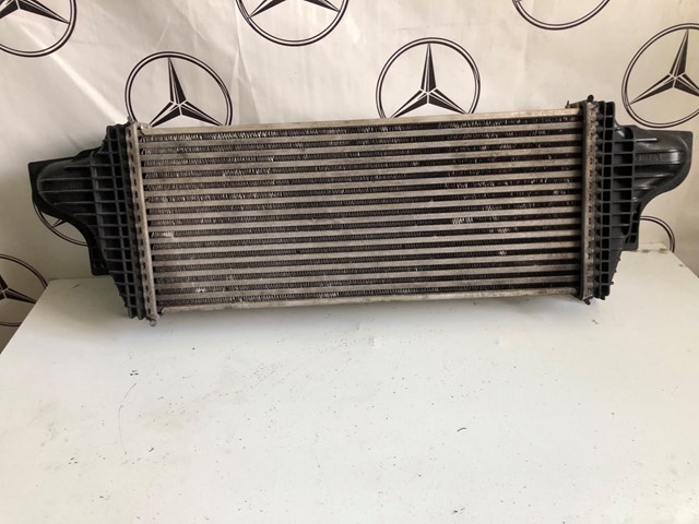 Chłodnica intercoolera A1645001900 Mercedes