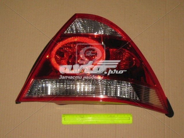 Do koszyka Lampa zespolona tylna prawa Nissan Almera CLASSIC B10RS