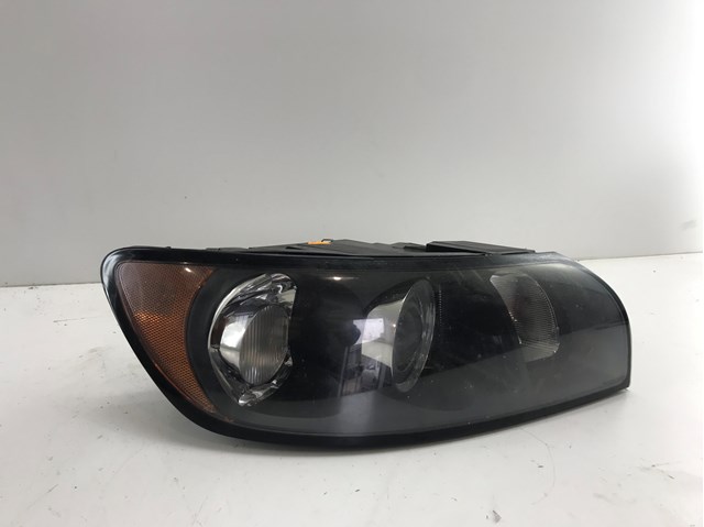 Reflektor prawy 31213185 Volvo