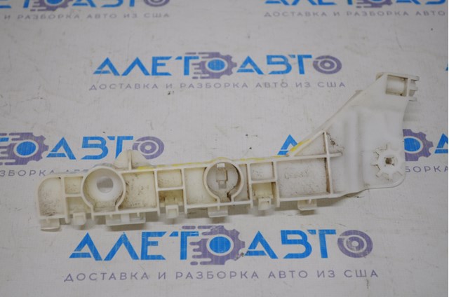 6400G660 Mitsubishi Wspornik zderzaka przedniego prawy