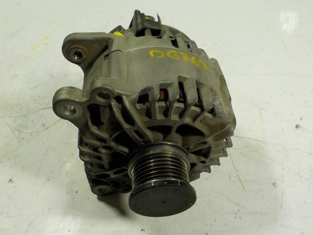 Alternator TG14C043 VAG