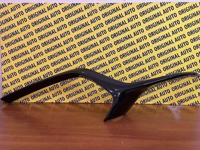 Listwa ochronna atrapy chłodnicy prawa Mazda BCKN50760C cena, od 66,40 USD