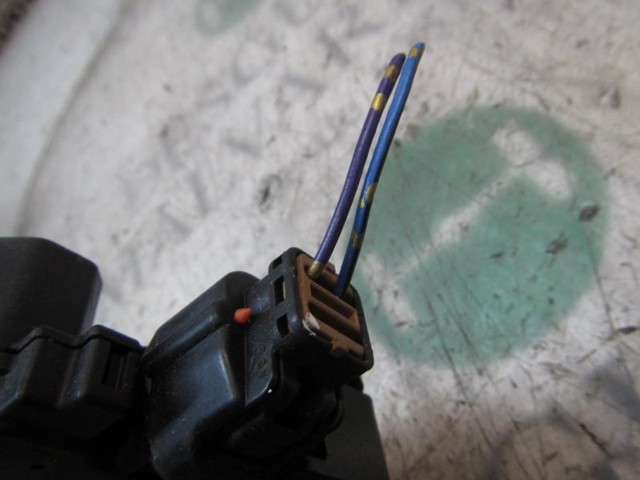  Zamek drzwi przednich prawych Mitsubishi Outlander 