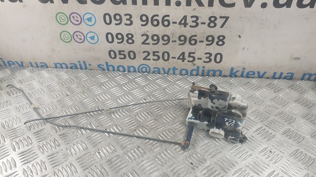  Zamek drzwi tylnych lewych Toyota Avensis 1