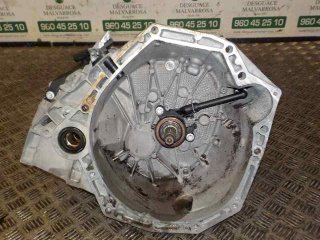 Mechaniczna skrzynia biegów w komplecie Renault DUSTER I SUV (HS) (2010 - 2026) cena, od 520,00 USD