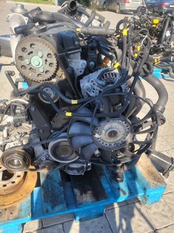 Do koszyka Silnik w komplecie Skoda SuperB I 3U4