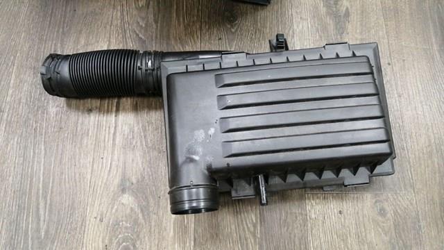 Do koszyka 04E129611AK VAG Obudowa filtra powietrza