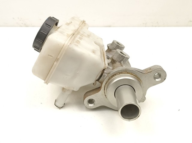 Główny cylinder hamulców Nissan Navara NP300 IV ulec poprawie (D23, D23T) (2014 - 2021) cena, od 185,64 USD