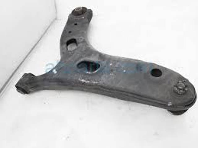 Wahacz zawieszenia przedniego dolny prawy Subaru 20202FL041 cena, od 126,81 USD