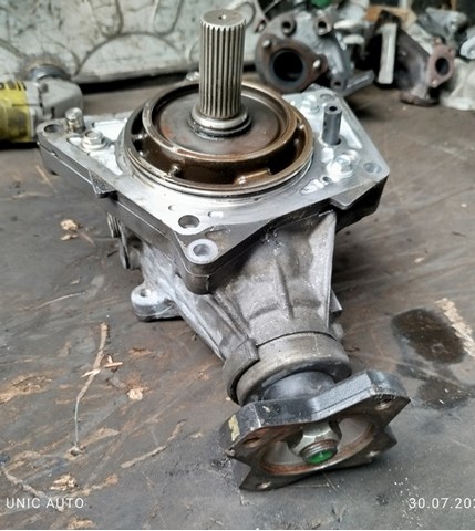 33100JD60B Renault (RVI) Skrzynia rozdzielcza