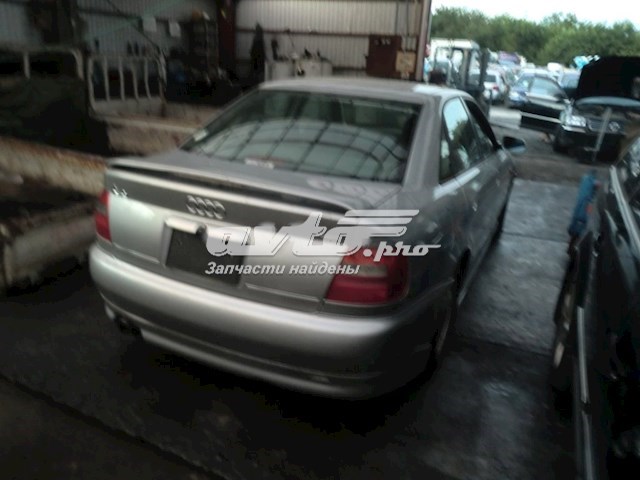 Zderzak tylny VAG 8D5807303