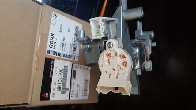 Do koszyka Stacyjka zapłonowa Mitsubishi Outlander II XL CWW