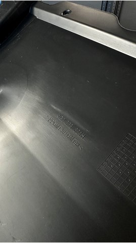 Osłona silnika przednia PAD60026A Signeda