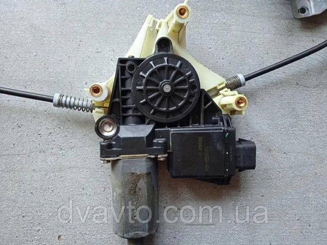 Silniczek podnośnika szyby drzwi tylnych lewych Mitsubishi 0130821789