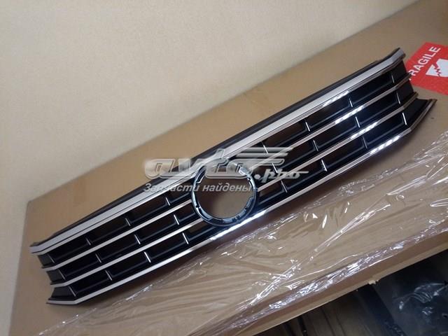 Atrapa chłodnicy 561853651HOQE VAG