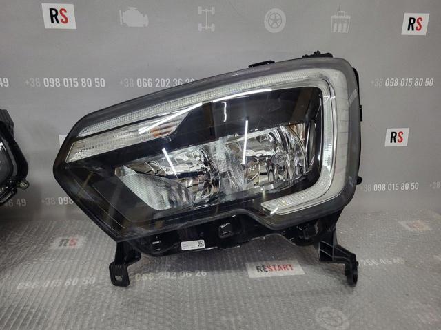 651009758R Renault (RVI) Maska silnika