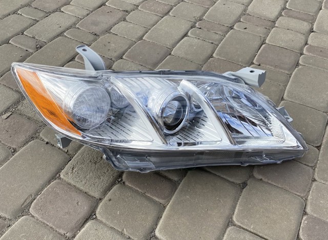 Reflektor prawy Polcar 813810 cena, od 107,73 USD