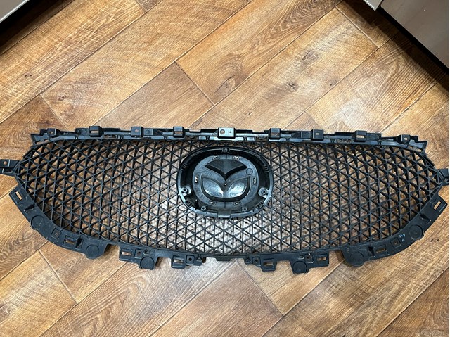 Atrapa chłodnicy Mazda KB8C50719